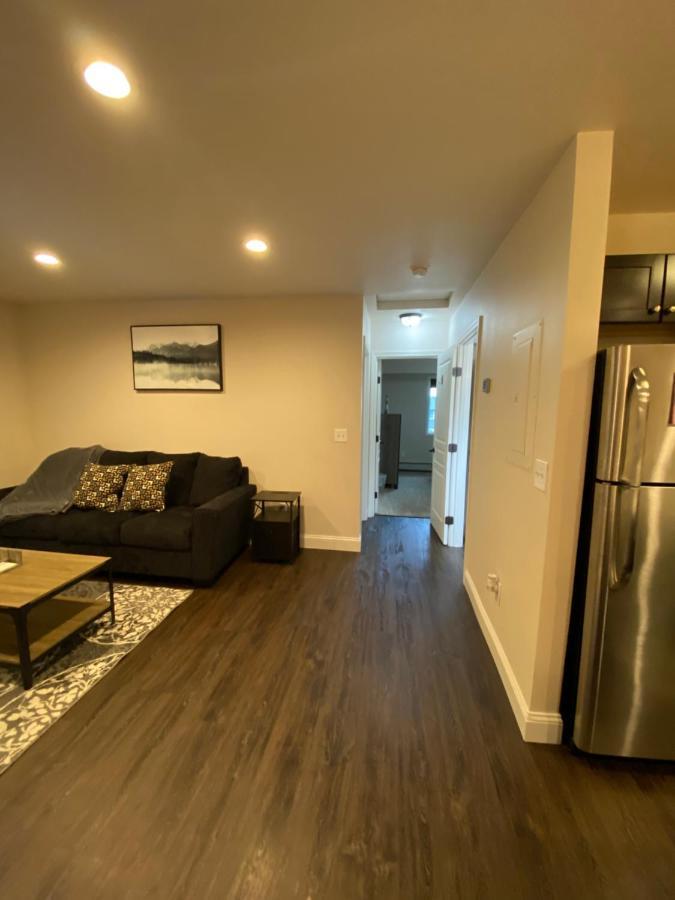Beautiful 2 Bedroom 1 Bath Apartment With Private Garage Anchorage Esterno foto