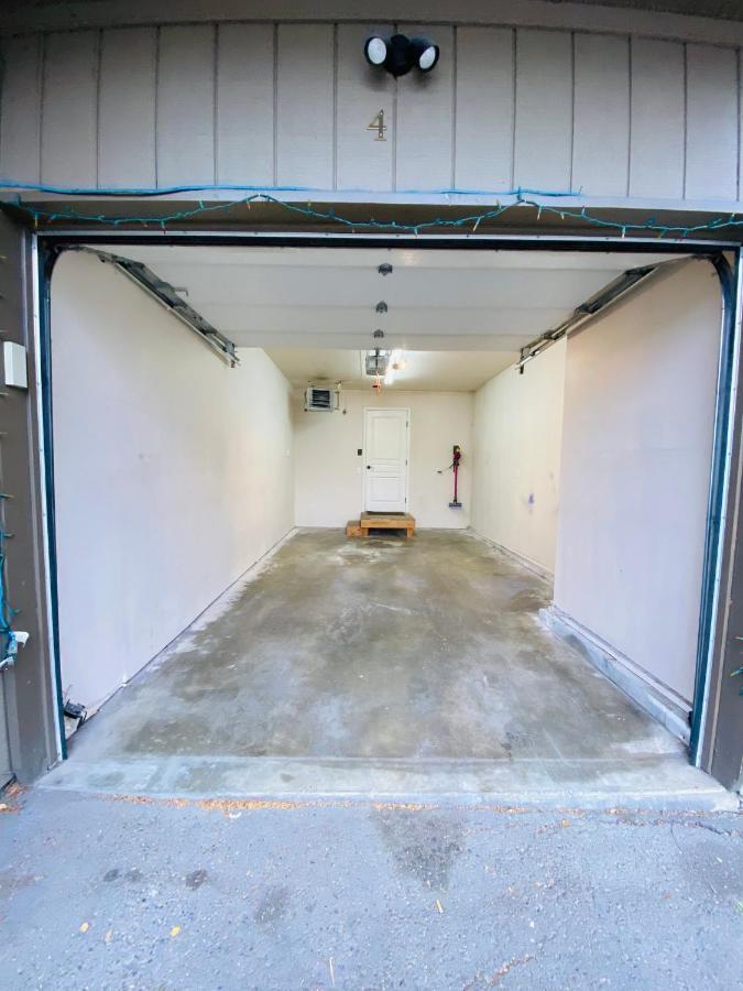 Beautiful 2 Bedroom 1 Bath Apartment With Private Garage Anchorage Esterno foto