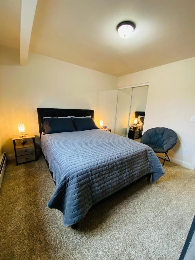 Beautiful 2 Bedroom 1 Bath Apartment With Private Garage Anchorage Esterno foto